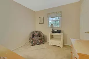 17 Chandler Dr, Wayne Twp., NJ 07470 - Photo 23