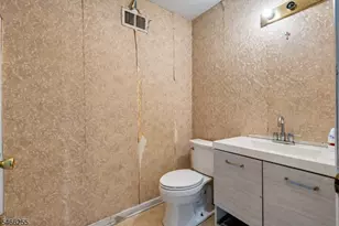 725C W 7th St, Plainfield, NJ 07060 - Photo 21