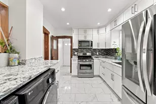 21 Rollins Ave, Clifton, NJ 07011 - Photo 9