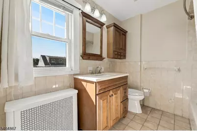 21 Rollins Ave, Clifton, NJ 07011 - Photo 27