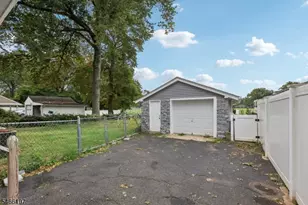 335 Coolidge Dr, Kenilworth, NJ 07033 - Photo 29