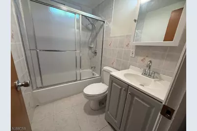387 Grove St, North Plainfield, NJ 07060 - Photo 11