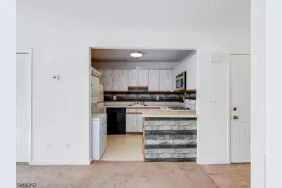 92 Falcon Ridge Way #2, Hamburg, NJ 07419 - Photo 7