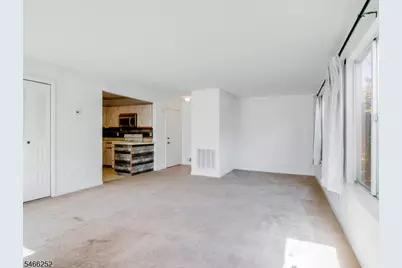92 Falcon Ridge Way #2, Hamburg, NJ 07419 - Photo 5
