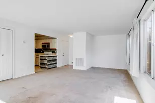 92 Falcon Ridge Way, Hamburg, NJ 07419 - Photo 5