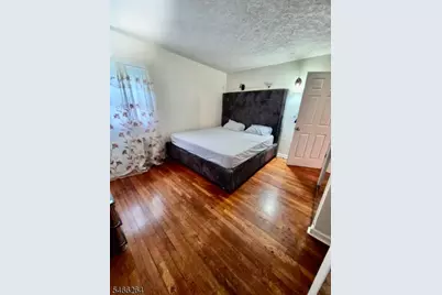 66 Independence Dr, Roselle, NJ 07203 - Photo 15