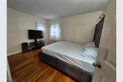 66 Independence Dr, Roselle, NJ 07203 - Photo 13
