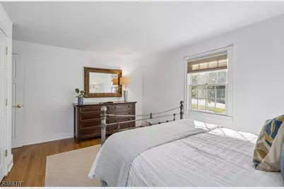 47 Harvey Dr, Summit, NJ 07901 - Photo 15