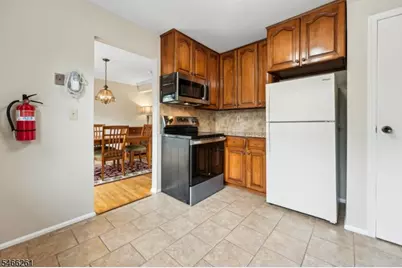 768 Springfield Ave #D3, Summit, NJ 07901 - Photo 9