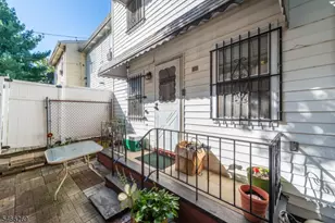194 Pearl St, Paterson, NJ 07501 - Photo 21