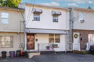 194 Pearl St, Paterson, NJ 07501 - Photo 3