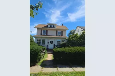 629 Chestnut St, Roselle Park, NJ 07204 - Photo 1