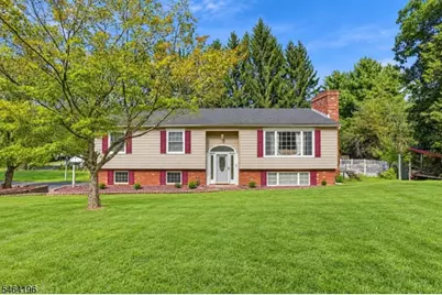 62 South St, Frelinghuysen Township, NJ 07821 - Photo 1