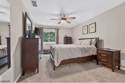 38 Averell Dr, Parsippany, NJ 07950 - Photo 11