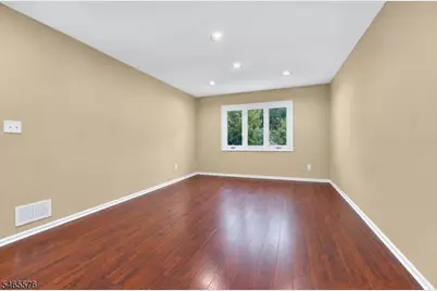 38 Averell Dr, Parsippany, NJ 07950 - Photo 9