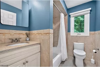 38 Averell Dr, Parsippany, NJ 07950 - Photo 15