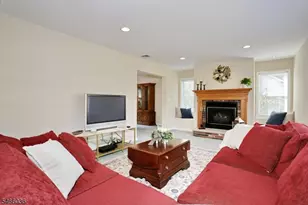 104 Bradford Ave, Little Falls Township, NJ 07424 - Photo 3