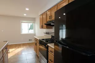 4H Quincy Circle, South Brunswick Township, NJ 08810 - Photo 7