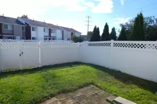 4H Quincy Circle, South Brunswick Township, NJ 08810 - Photo 19