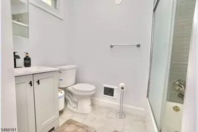 189 Summit Cross, Rutherford, NJ 07070 - Photo 9