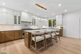 22 Reeve Cir, Millburn, NJ 07041 - Photo 13
