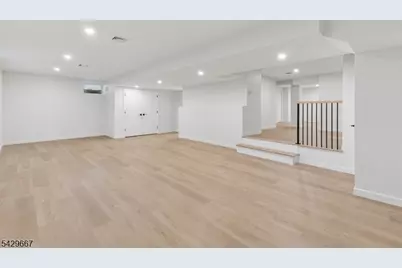 22 Reeve Cir, Millburn, NJ 07041 - Photo 37