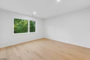 22 Reeve Cir, Millburn, NJ 07041 - Photo 31