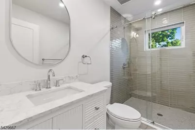 22 Reeve Cir, Millburn, NJ 07041 - Photo 39
