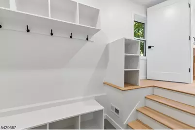 22 Reeve Cir, Millburn, NJ 07041 - Photo 23