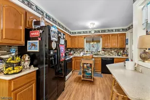 37 Flemming Dr, Hillsborough Township, NJ 08844 - Photo 7