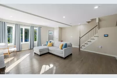 208 Walnut St, Roselle Park, NJ 07204 - Photo 3