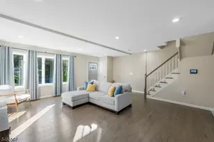 208 Walnut St., Roselle Park, NJ 07204 - Photo 3