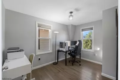 208 Walnut St, Roselle Park, NJ 07204 - Photo 19