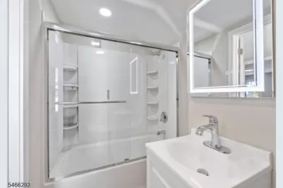 129 Laurel Ave, Union Township, NJ 07083 - Photo 5