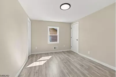 129 Laurel Ave, Union Township, NJ 07083 - Photo 7