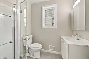 129 Laurel Ave, Union Township, NJ 07083 - Photo 17