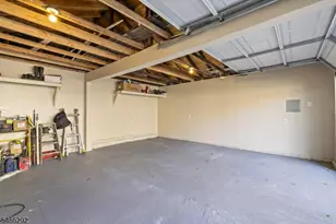 129 Laurel Ave, Union Township, NJ 07083 - Photo 19