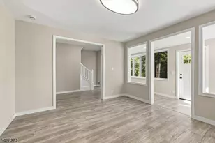 129 Laurel Ave, Union Township, NJ 07083 - Photo 17