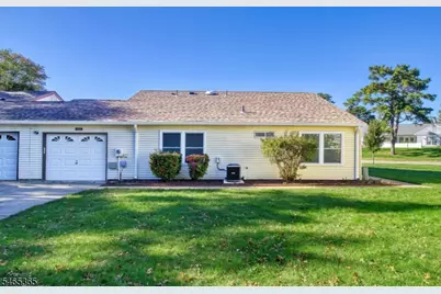 681A Huntington Dr, Manchester Township, NJ 08759 - Photo 5