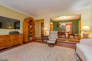 418 Hawkshead Way, Franklin Township, NJ 08873 - Photo 11