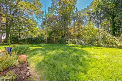 418 Hawkshead Way, Franklin Township, NJ 08873 - Photo 19