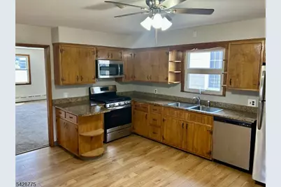 650 Main St, Little Falls Township, NJ 07424 - Photo 5
