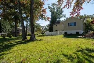 3 Locust Dr, Hanover Township, NJ 07950 - Photo 27