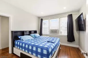 27 Lindsley Pl, East Orange, NJ 07018 - Photo 13