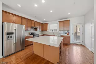 14 Fleet St, North Brunswick Township, NJ 08902 - Photo 11