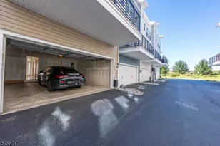 14 Fleet St, North Brunswick Township, NJ 08902 - Photo 29