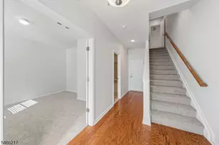 14 Fleet St, North Brunswick Township, NJ 08902 - Photo 13