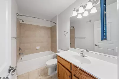 14 Fleet St, North Brunswick Township, NJ 08902 - Photo 19