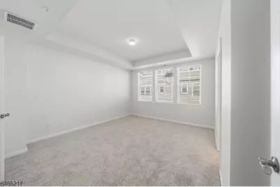 14 Fleet St, North Brunswick Township, NJ 08902 - Photo 9
