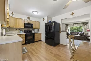 11 Vlietstra Dr, Vernon, NJ 07418 - Photo 7
